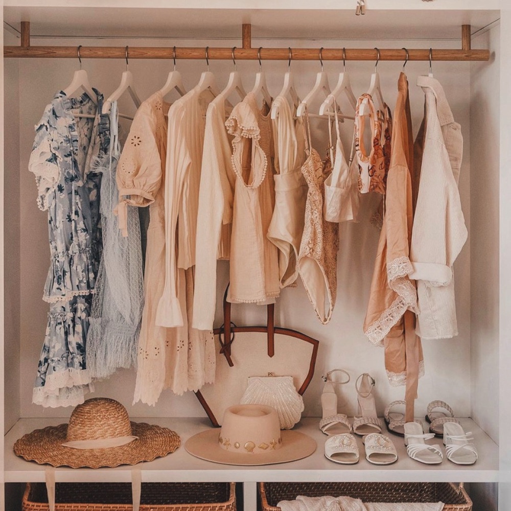 UNLISTED POSH LIVE ITEM